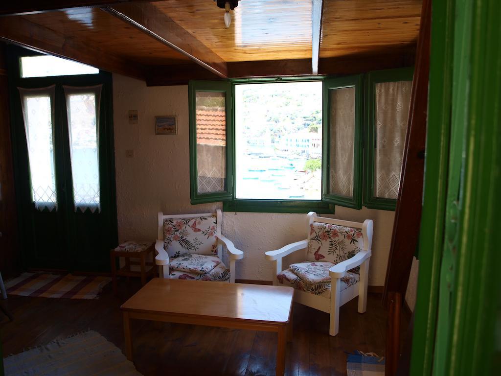 Marina Studios Symi Bagian luar foto